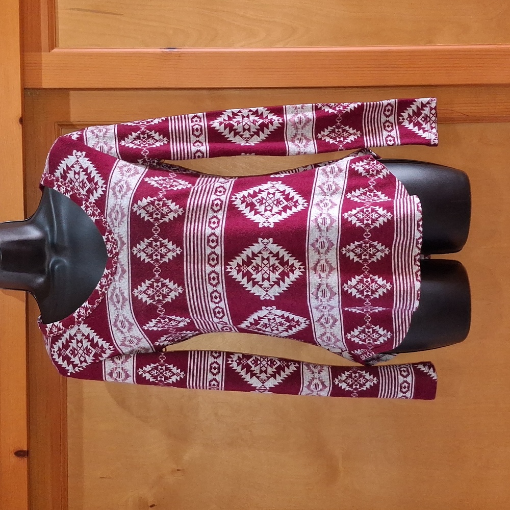 Rue 21 size S, long sleeve top.